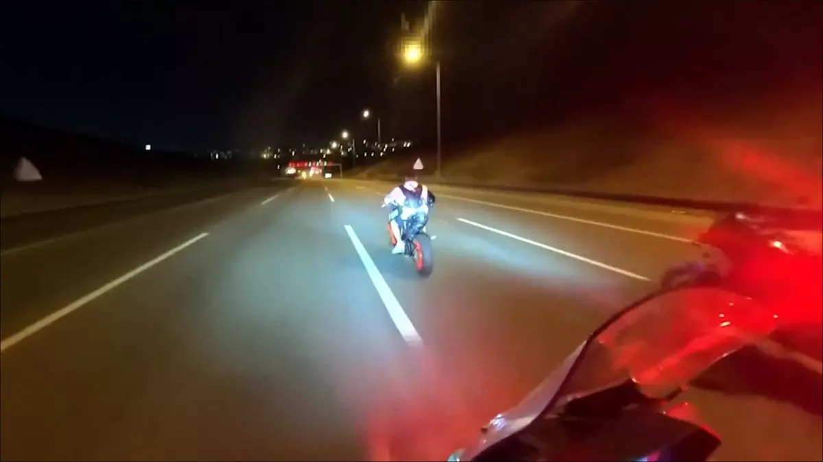 17 motosiklet surucusu yakalandi DZgNMa6z