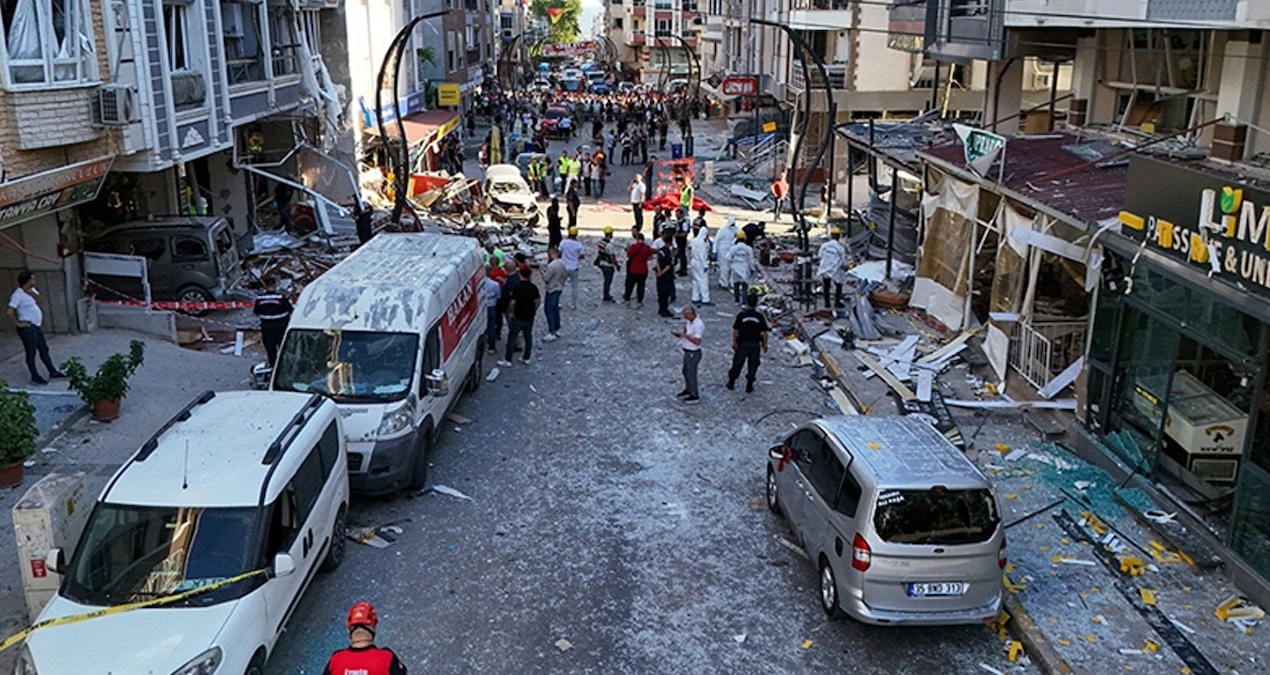 5 kisi oldu lokanta sahibine tahliye JexYY23h