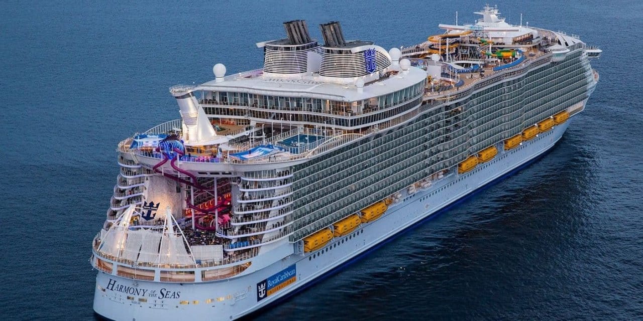 gemide kumar oynadi kaybedince okyanusa atladi xsKqYXsZ