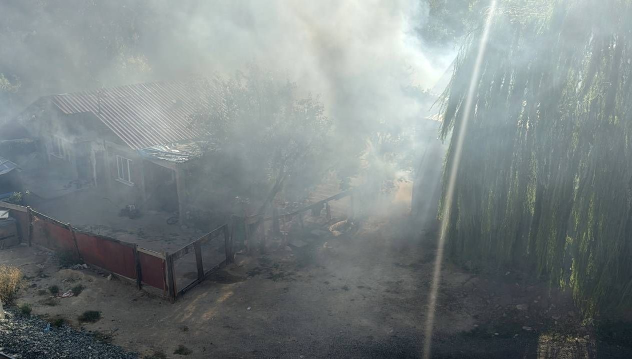 karabukte mustakil evin bahcesinde yangin xinqRKFO