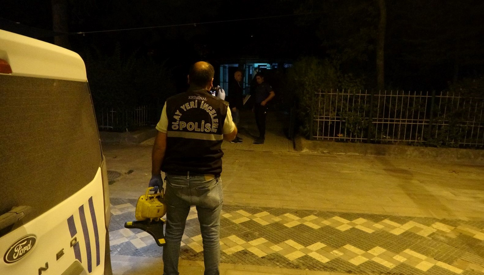 malatyada cami sadirvaninda silahli kavga 3 yarali zXTbeZBp