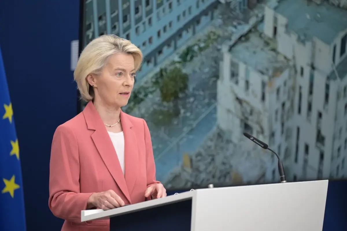 ab komisyonu baskani von der leyen srebrenitsa soykirimini unutmayacaklarini vurguladi 46EhOtrE.jpg