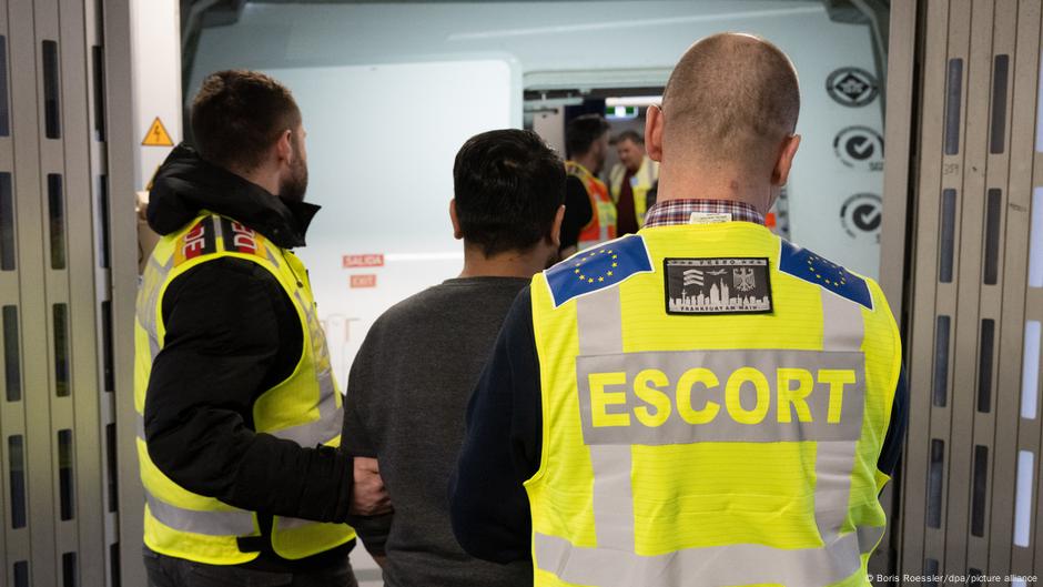 almanya sinir disi kararlarinin yuzde 60ini uygulayamadi Jxuy7nZE