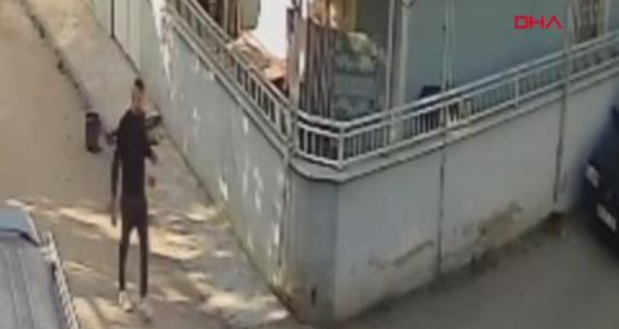 husumetlisinin otomobilini kundakladi o anlar kamerada Kilwzvrr