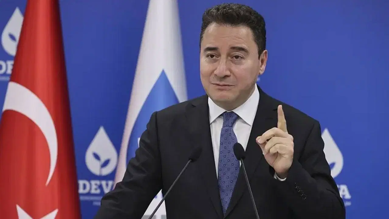 ali babacan bizim derdimiz iktidara gelince sunlari hapse tikayacagiz diye liste cikaranlarla gjCnGPSU.jpg