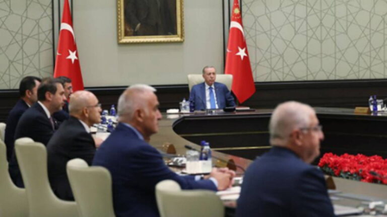 bakan-mehmet-nuri-ersoydan-kurban-bayrami-aciklamasi-tatil-9-gun-olacak-mi-fkib4D3a